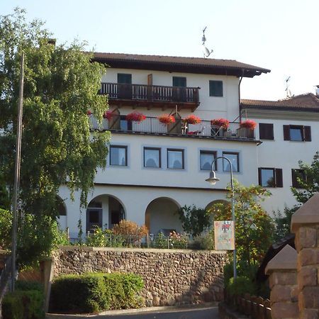 Gasthof Zum Roessl San Genesio Atesino Exteriör bild