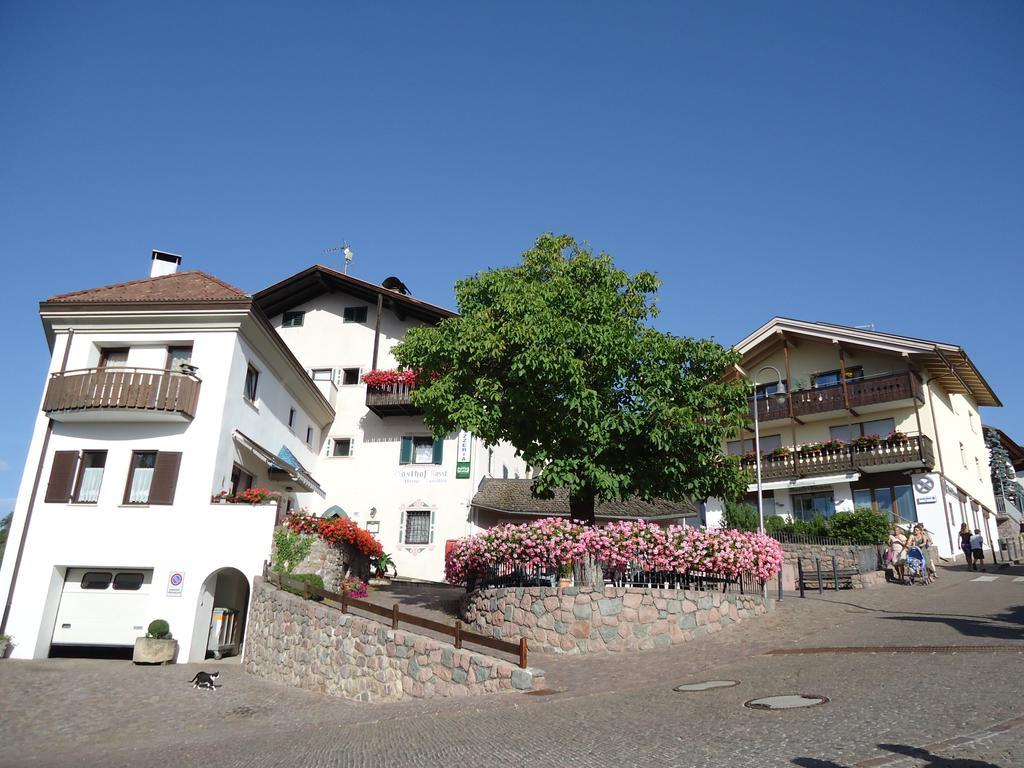 Gasthof Zum Roessl San Genesio Atesino Rum bild
